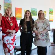 (L-R) Artist Stewart Raskin, Provost Mary Montague, Arts Tutor Susan Kennedy, Cosgrove CEO Anna Templeton, Council Leader Cllr Owen O’Donnell